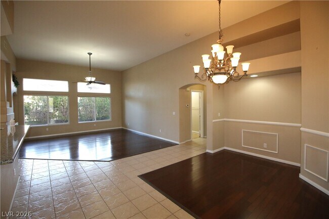 Building Photo - 1520 Vía Cassia