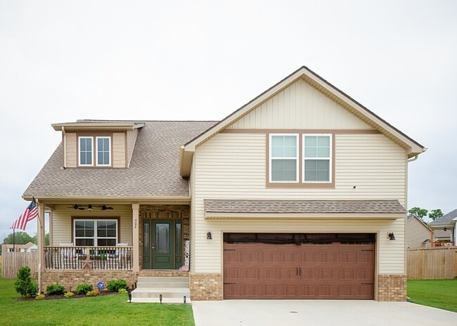 Primary Photo - 502 Latham Ct