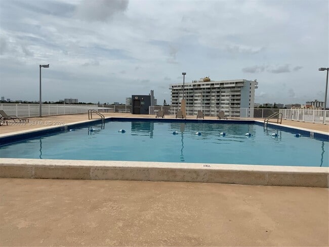 Building Photo - 13499 Biscayne Blvd