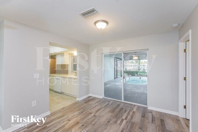 Building Photo - 136 Sunnyside St NW