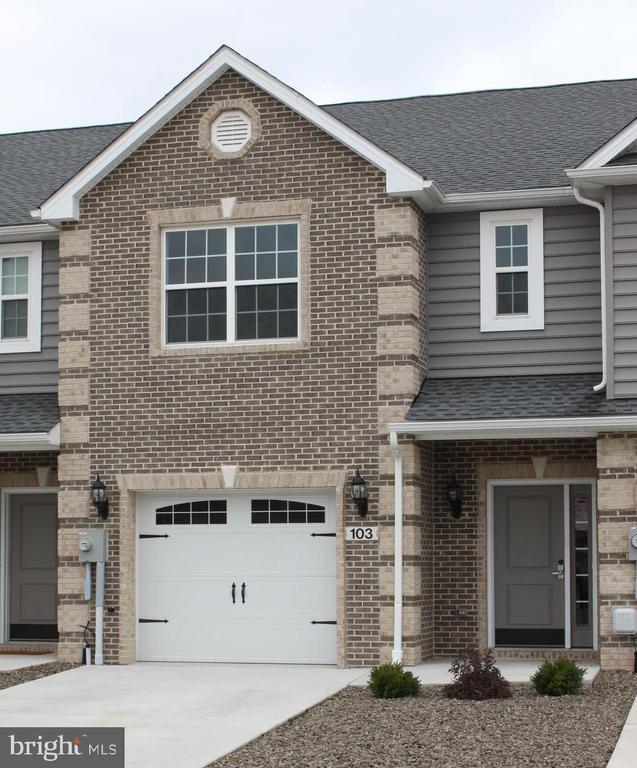 Building Photo - 103 Delano Dr
