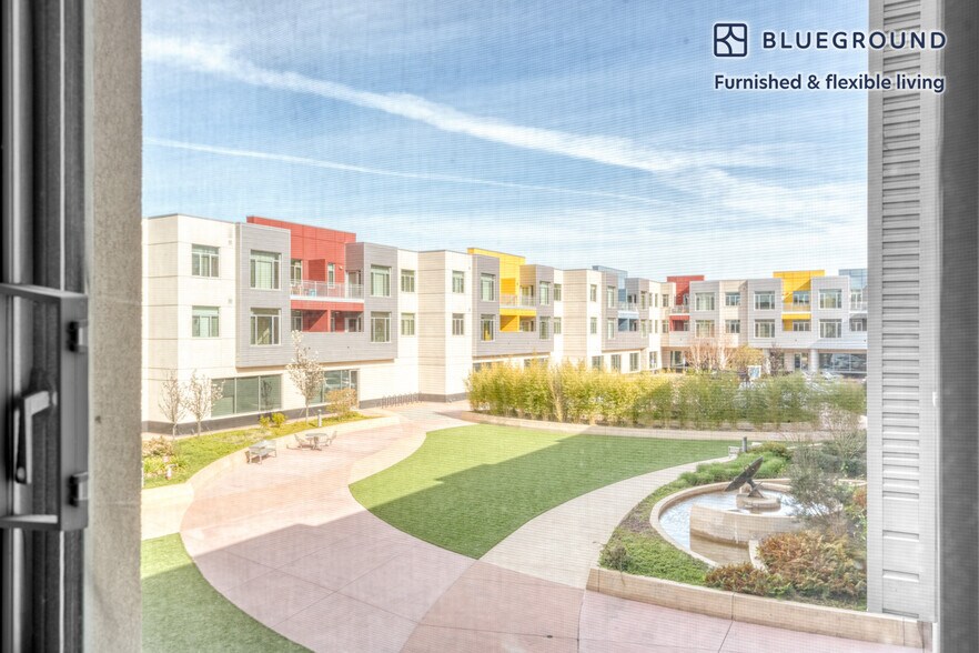 Building Photo - 2865 Park Blvd