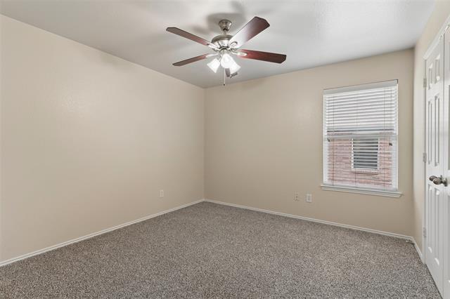 Building Photo - 308 Laurel Ln