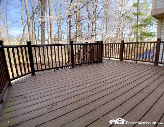 Building Photo - 13 Tivoli Lake Ct