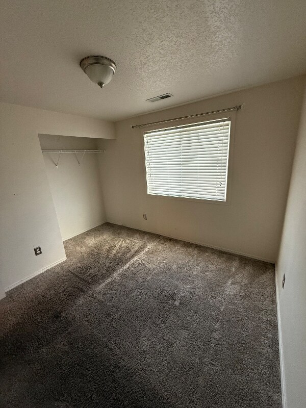 Building Photo - 5502 Hayes Ln