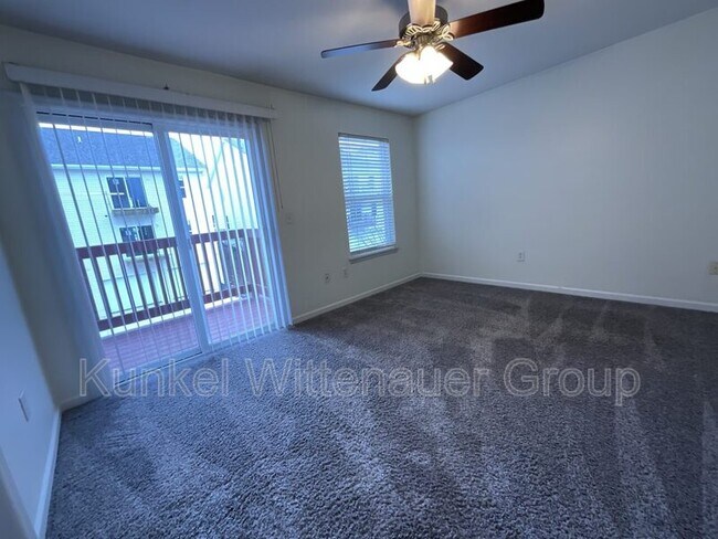 Building Photo - 701 Tower Grove Dr