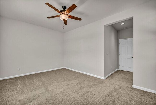Building Photo - Beautiful 4-Bedroom Home in Damonte Ranch