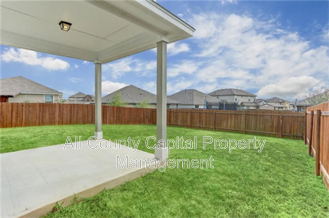 Building Photo - 424 Wapiti Rd