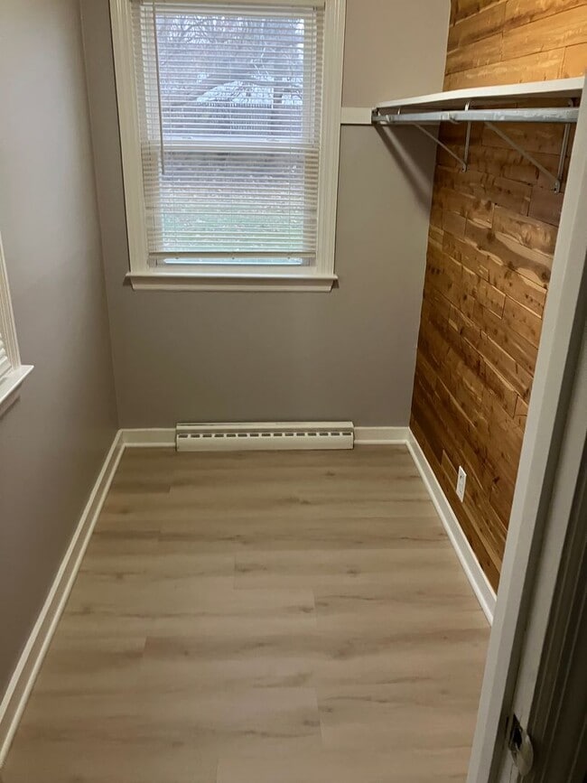 Building Photo - Cozy Camillus Cape