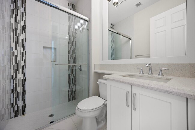 Building Photo - 9168 Benedetta Pl