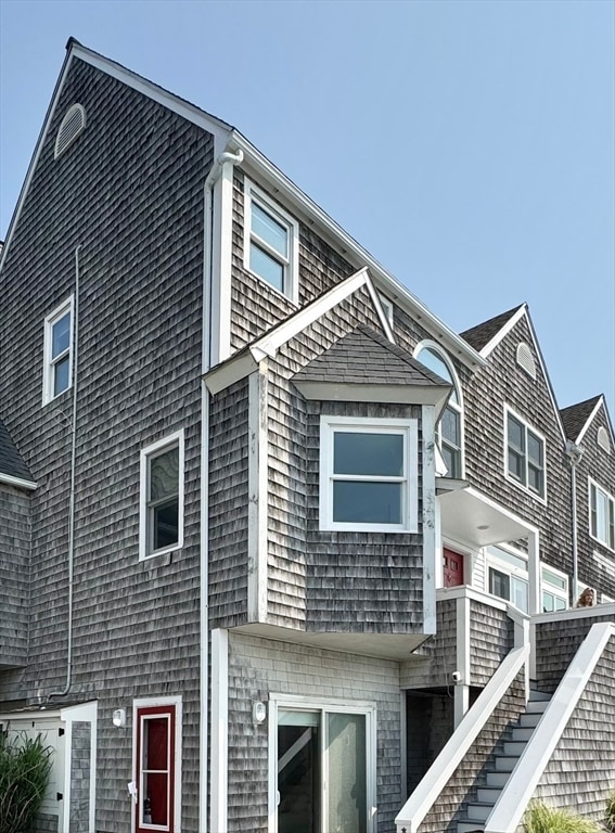 Building Photo - 12 Marina Dr