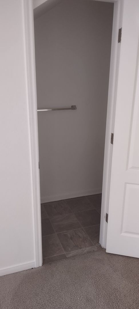 Building Photo - 711 S Amy Ln