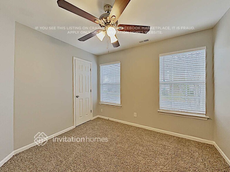 Building Photo - 12122 Stewarts Crossing Dr