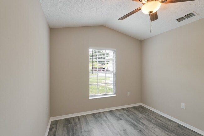Building Photo - 1056 Malletwood Dr