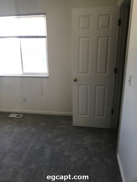 Building Photo - 1237 N 400 E