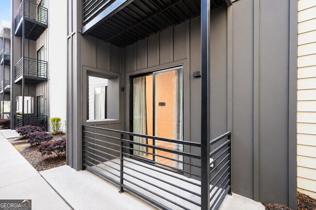 Building Photo - 1155 Custer Ave SE