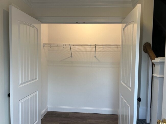 Building Photo - 1 US-1