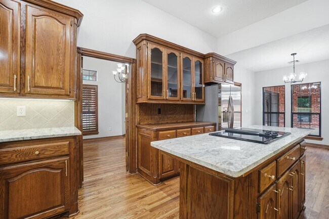 Building Photo - Beautiful & Newly Renovated 3 Bed & 2 Bath House in Heritage Hills with Private Pool
