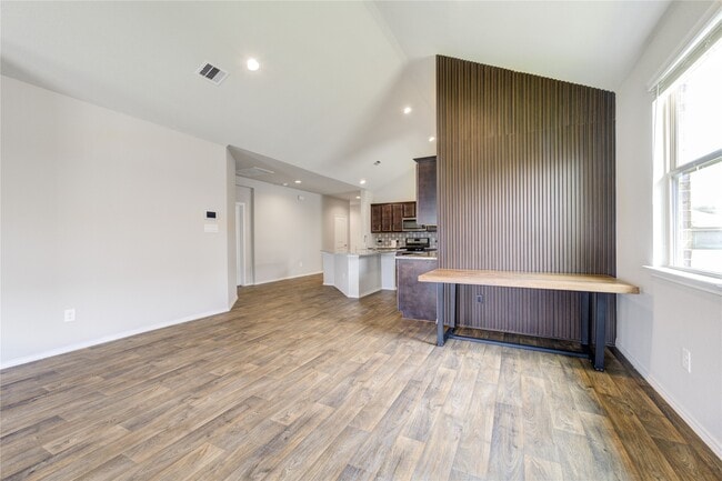 Building Photo - 20451 Green Mountain Dr