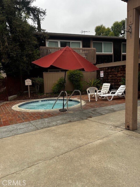 Building Photo - 1016 Cabrillo Park Dr