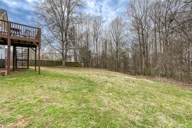 Building Photo - 136 River Walk