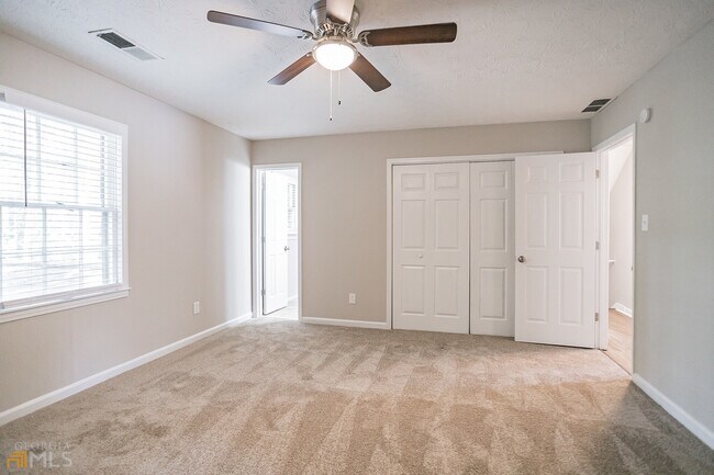Building Photo - 1605 Sugar Plum Dr SW