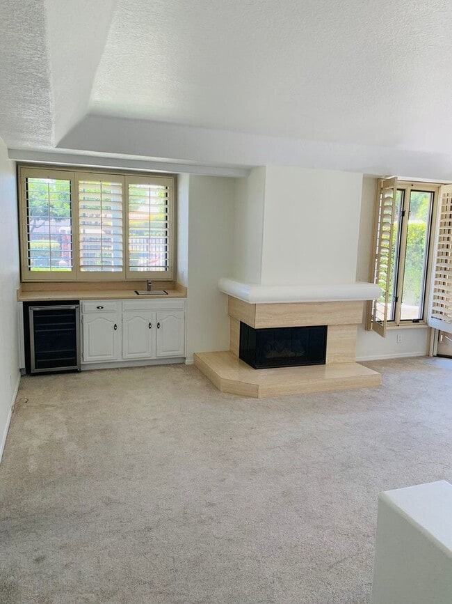 Building Photo - Perched above the stunning Dana Point Harbor, this gorgeous two-story condo offers breathtaking h...