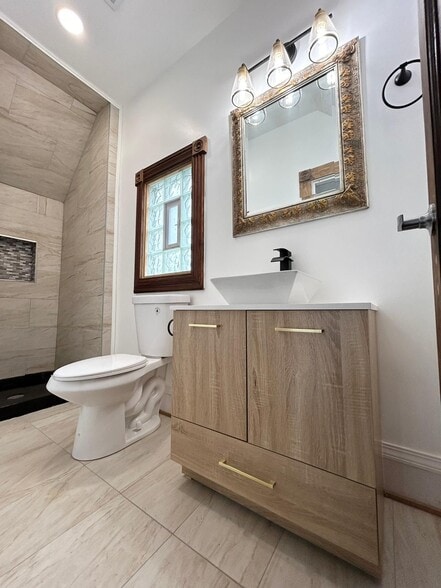 Building Photo - 3324 Spokane Ave