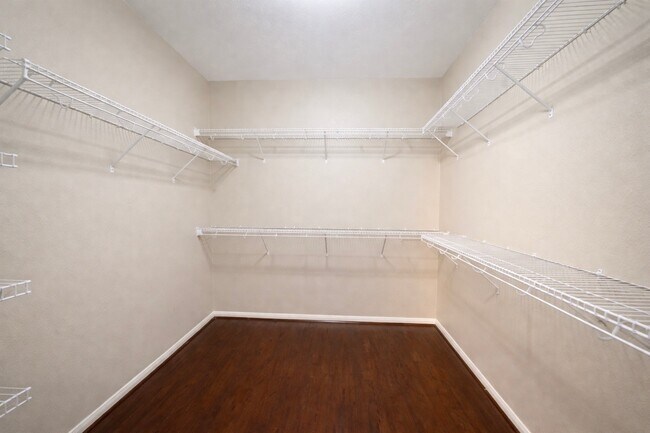 Building Photo - 2614 Orchard Creek Ln