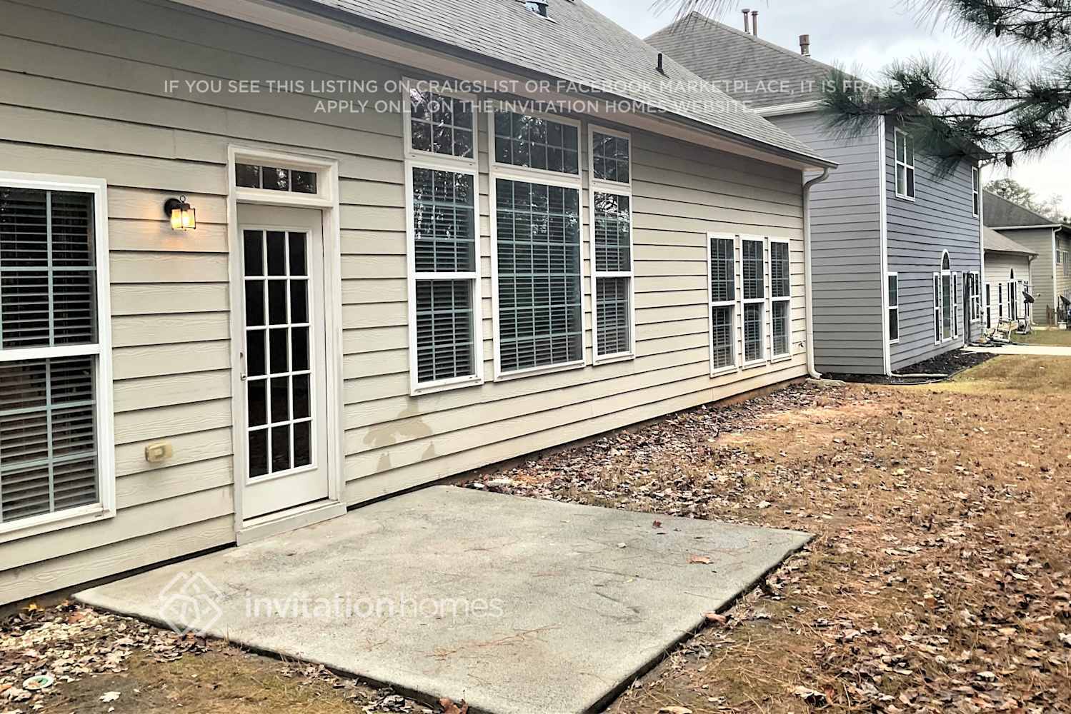 Building Photo - 490 Roland Manor Dr