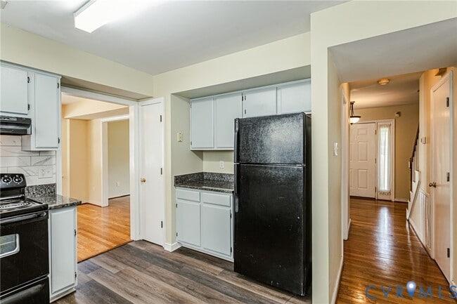 Building Photo - 811 Kiefer Field Ct