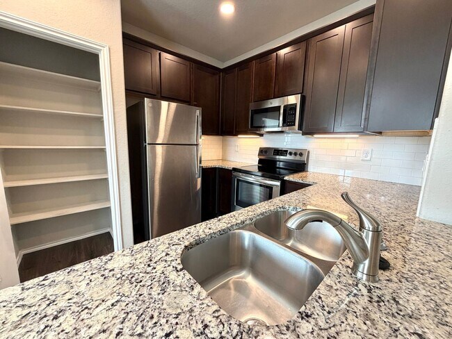 Building Photo - Luxury Townhome near Randolph AFB