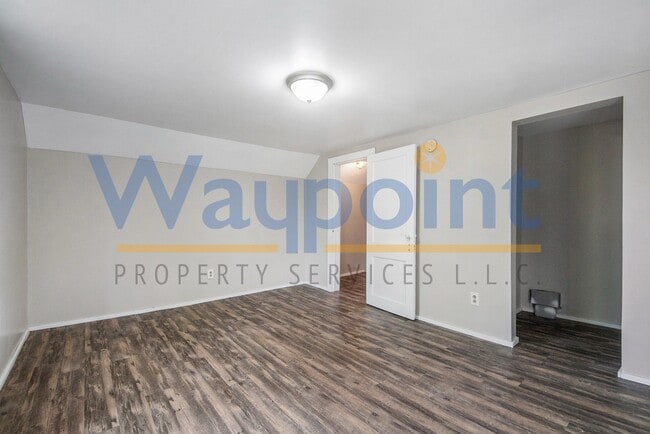 Building Photo - 19 Vandenberg Pl SE