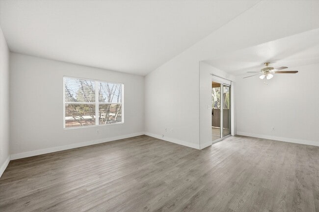 Building Photo - Nice Upgraded 2 Bedroom Condo in Gated Community - Eastern and 215