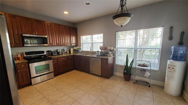 Building Photo - 7134 Regina Way