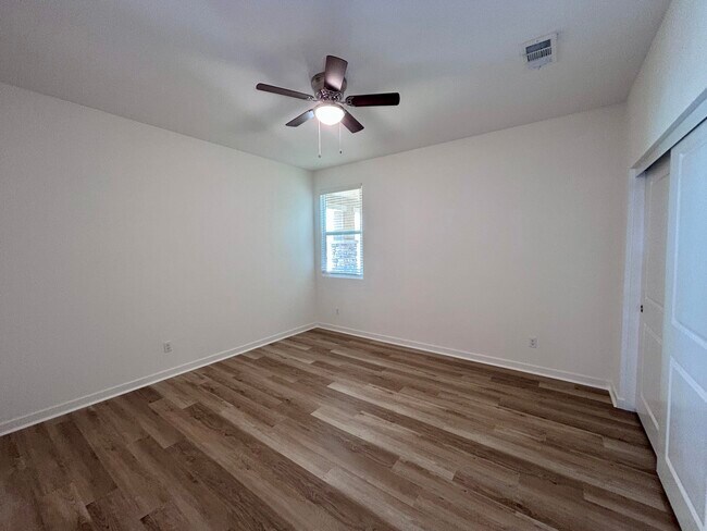Building Photo - 40082 Catania Ct