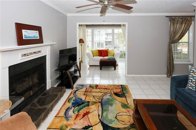 Building Photo - 402 Olde Mill Ln