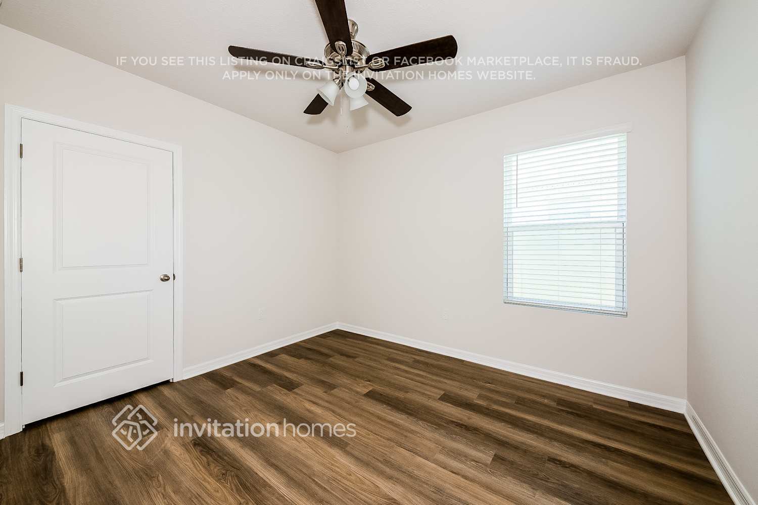Building Photo - 8025 Majestic Palms Ct