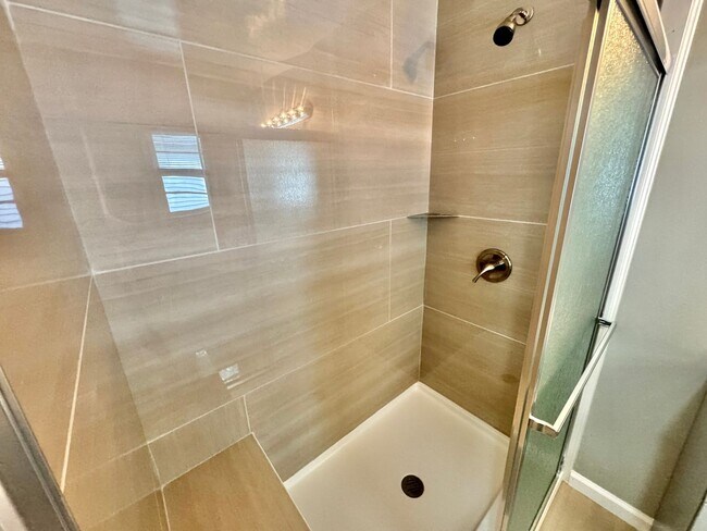 Building Photo - Recently Updated 4-Bedroom Ranch Home w/a 2 Bedroom Guest Cottage! Ready 05-01-26! Pet Friendly Home