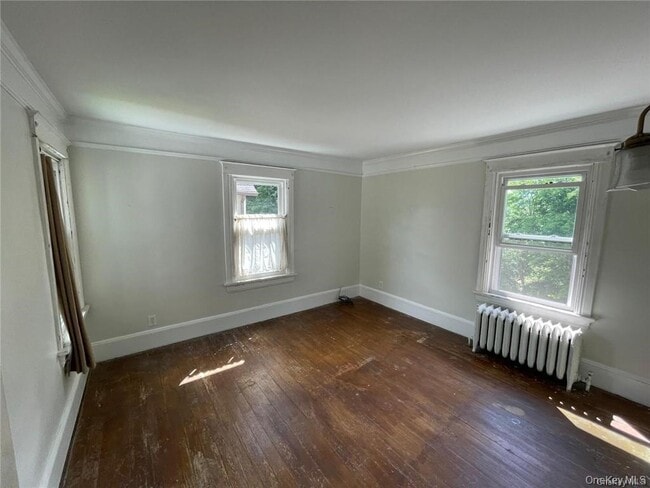 Building Photo - 21 Gladstone Ave