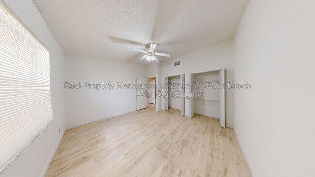 Building Photo - 5401 Pinnacle Ln