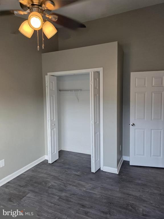 Building Photo - 1965 Abbotsbury Way