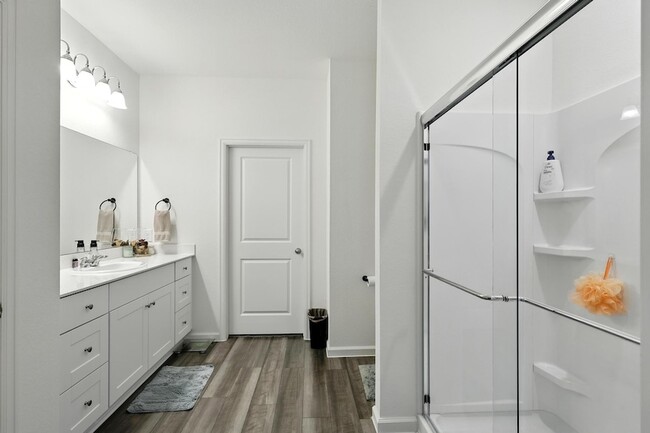 Building Photo - 5830 Capri Frst Dr