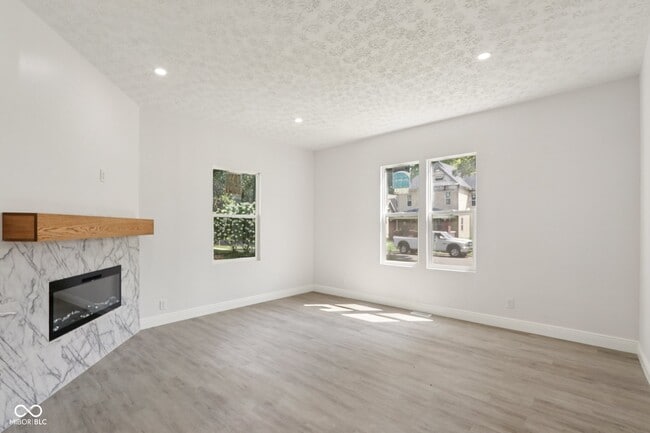 Building Photo - 2728 Carrollton Ave