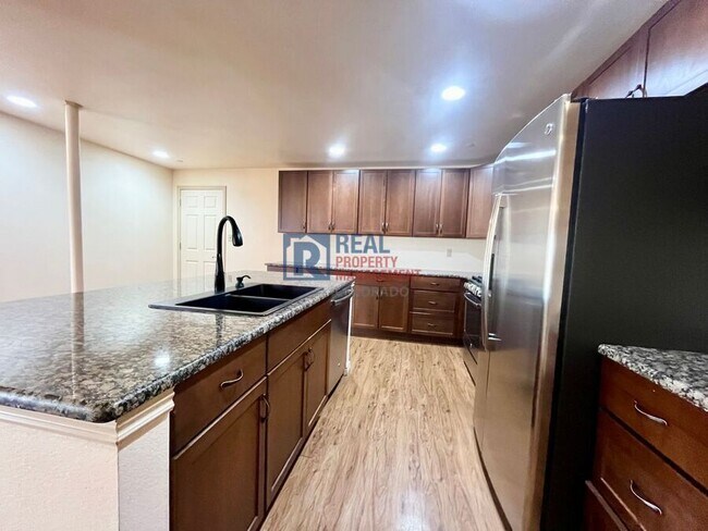 Building Photo - 5094B W 109th Cir