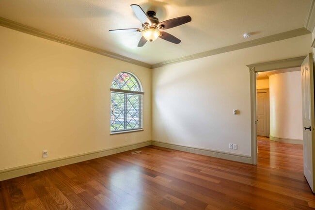Building Photo - 414 Choke Cherry Ln