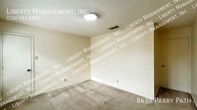 Building Photo - 8435 Parry Path