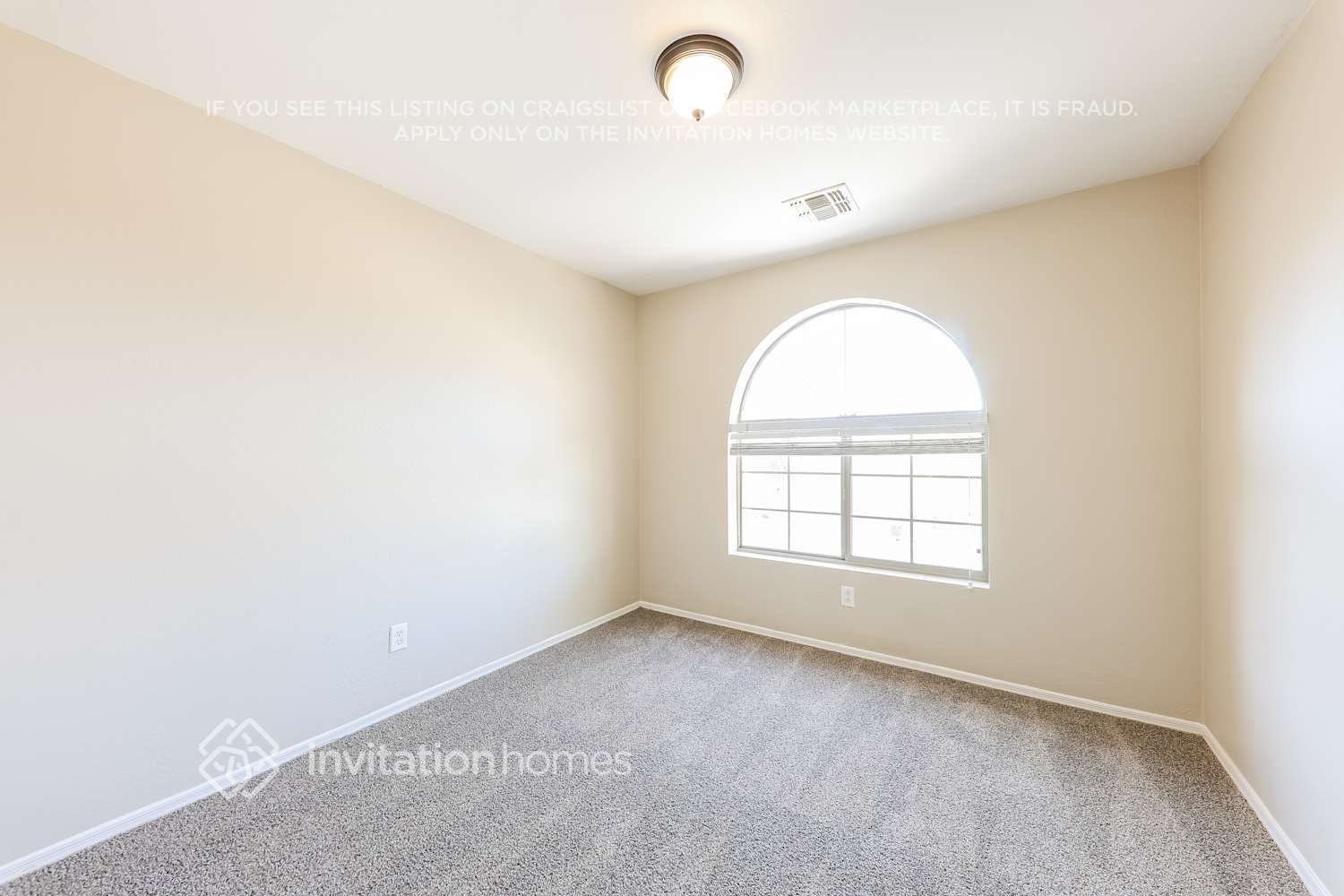 Building Photo - 13029 W Lisbon Ln