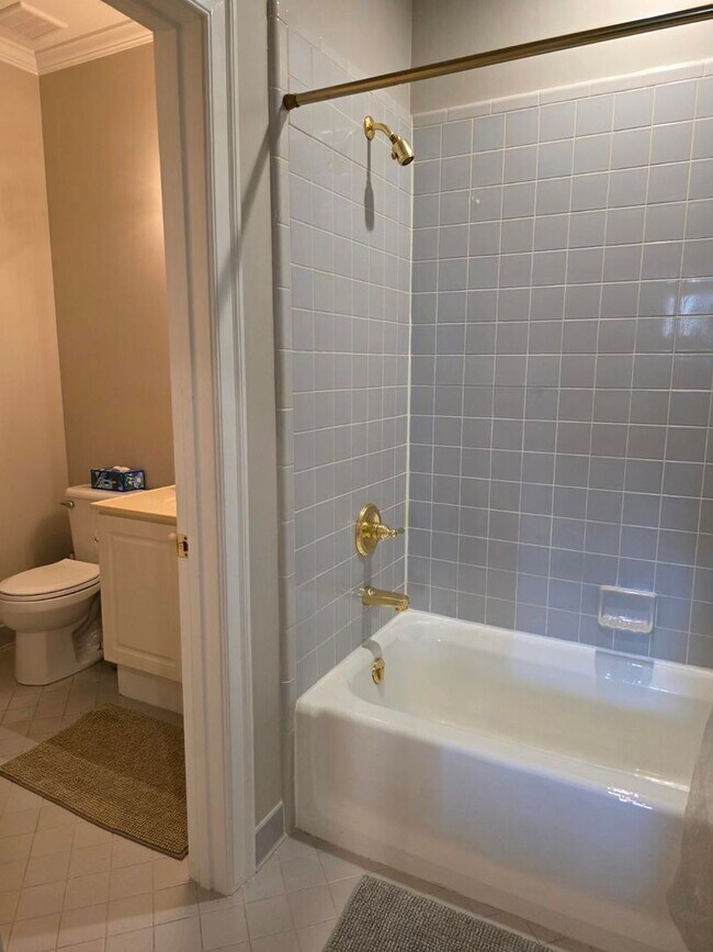 Building Photo - Live in Luxury at The Ivey’s – Uptown Char...