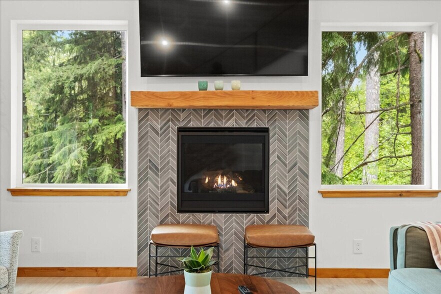 Building Photo - 162 Paradise Dr